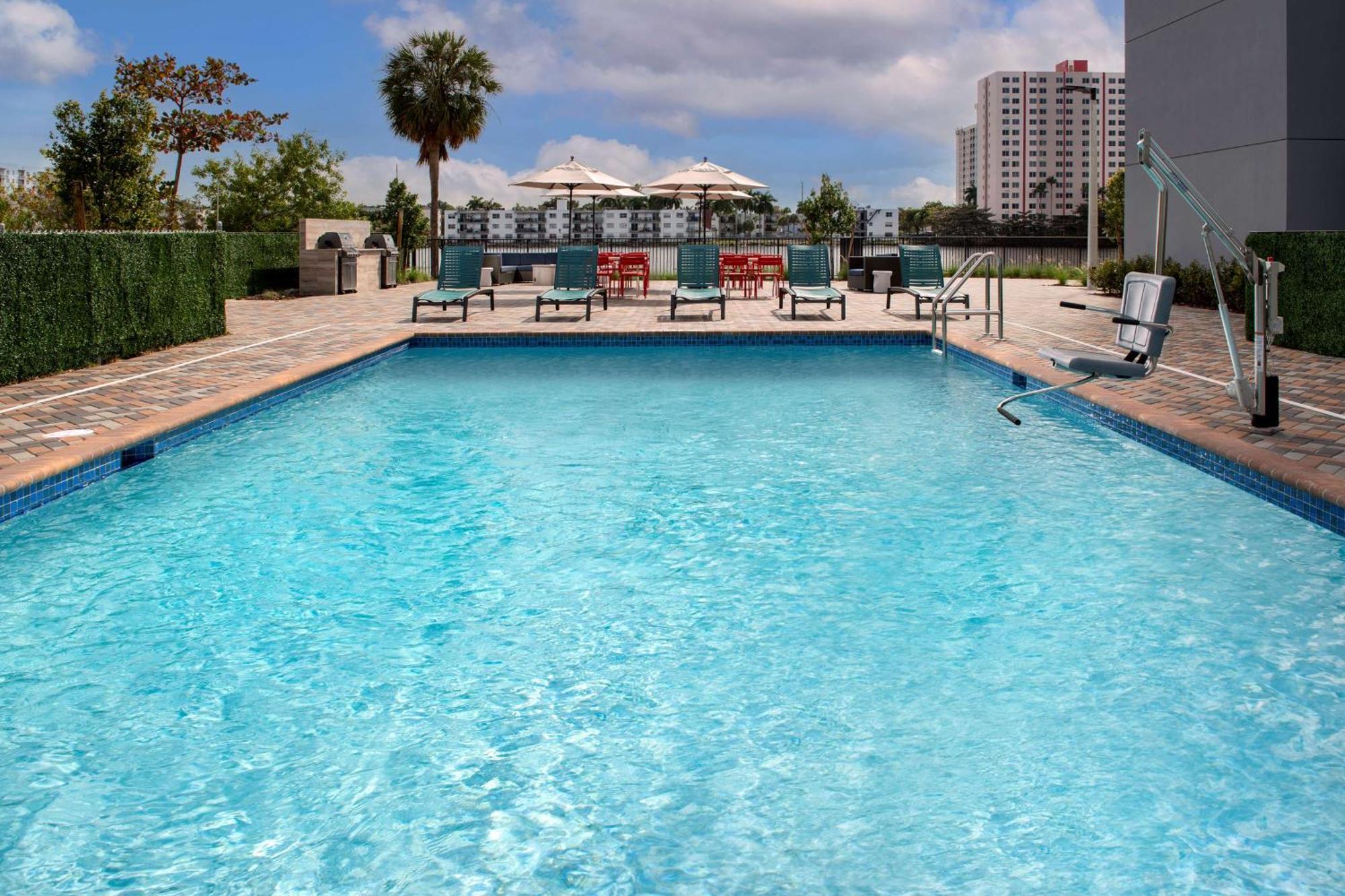 Tru By Hilton Miami Airport South Blue Lagoon, Fl Екстериор снимка
