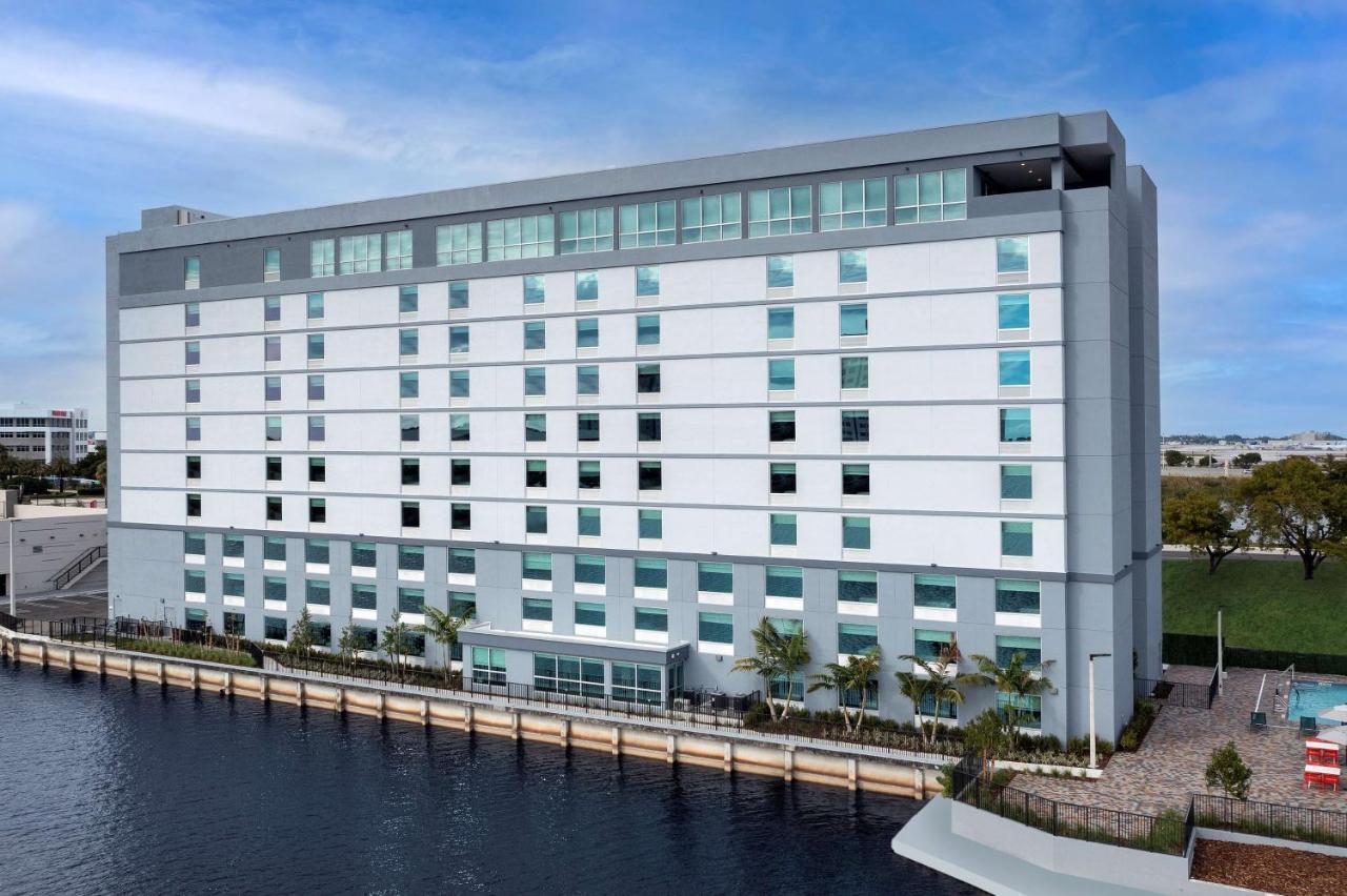 Tru By Hilton Miami Airport South Blue Lagoon, Fl Екстериор снимка